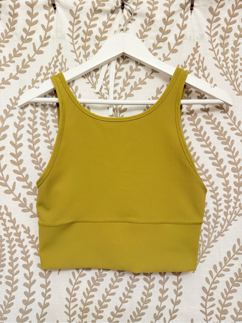 Lululemon Women's Power Pivot Ribbed Cropped Tank Top Reversible Size 4
